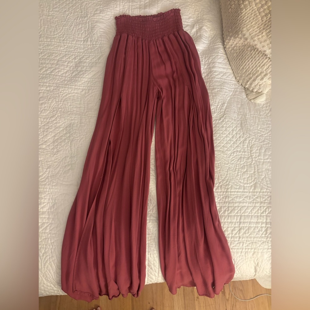 Rewash Wide-Leg Pleated Pants in Mauve Pink